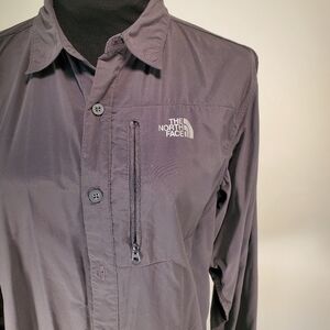 The NORTH FACE Medium Shirt